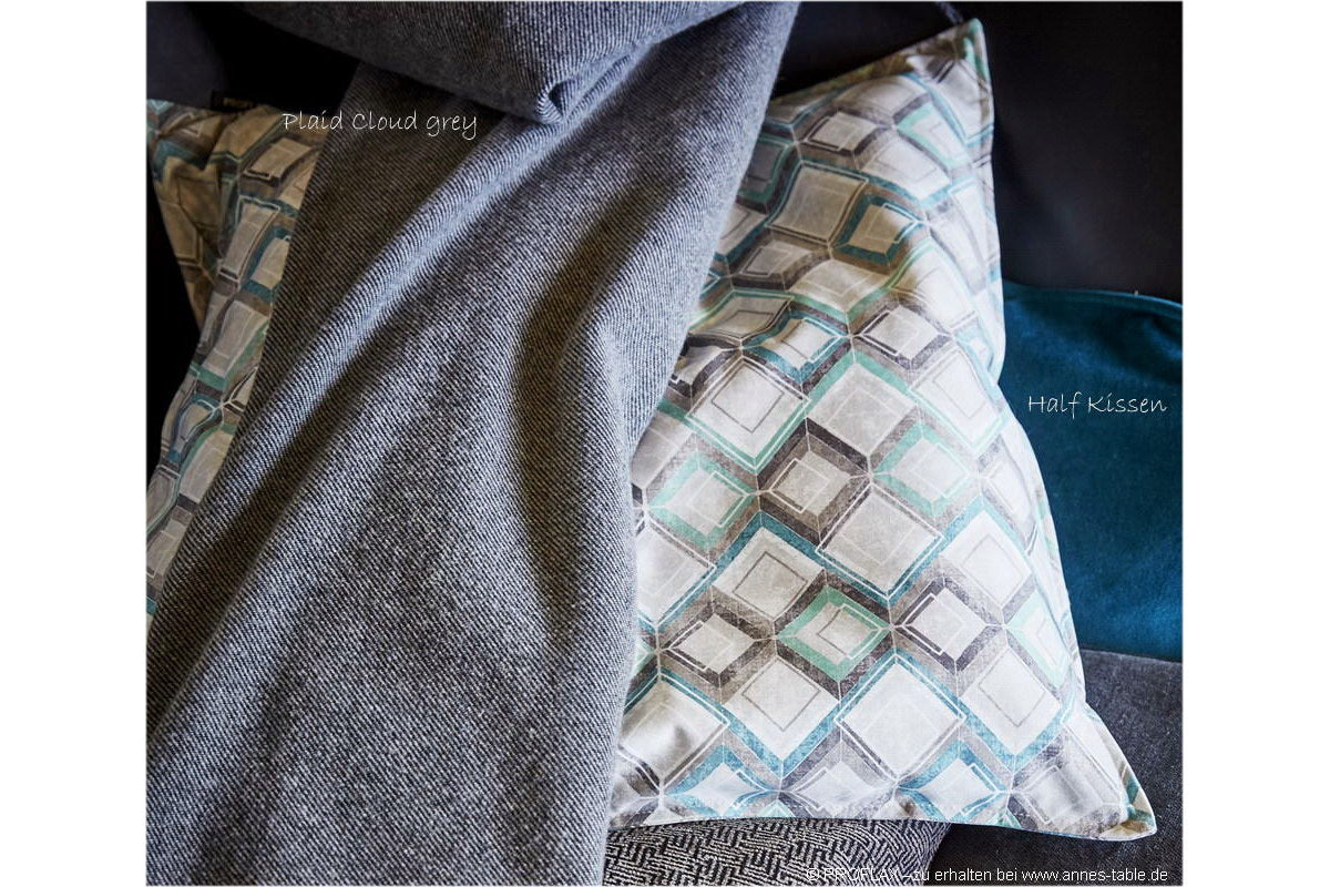 Half, Digitaldruck mit kleinem grafischem Muster, grau/jade, Tischläufer 50x140cm