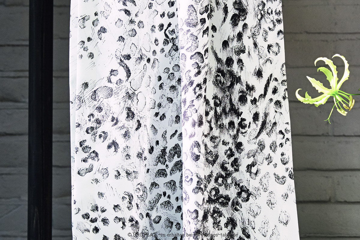 Pielo, Druck mit gezeichneter Fellstruktur, Tischläufer 50x140cm, schwarz/weiss