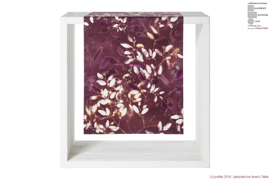 Anthea, Tischläufer 50x50cm, Alloverdruck, helle Blätter, dunkler Fond, Satin, aubergine