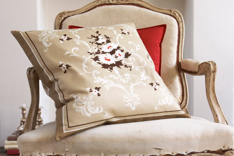 Rondine, Kissen, exclusiver Druck mit floralen Motiven, 50x50cm